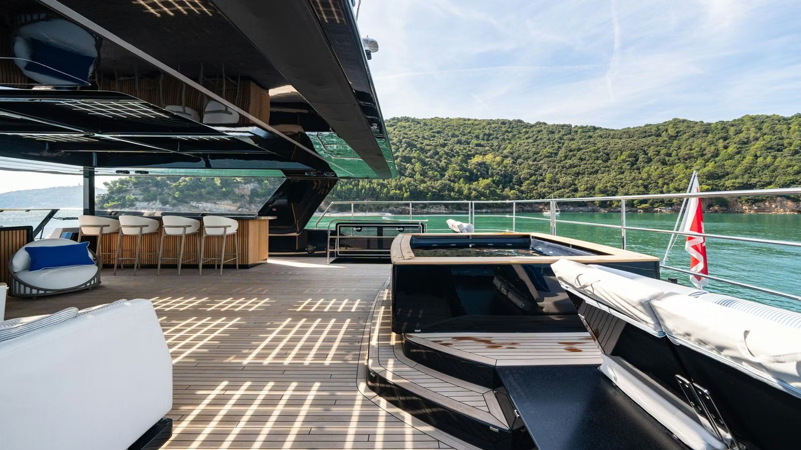 A Million-Euro Price Shift on the Sunreef Catamaran PETITE BELLE