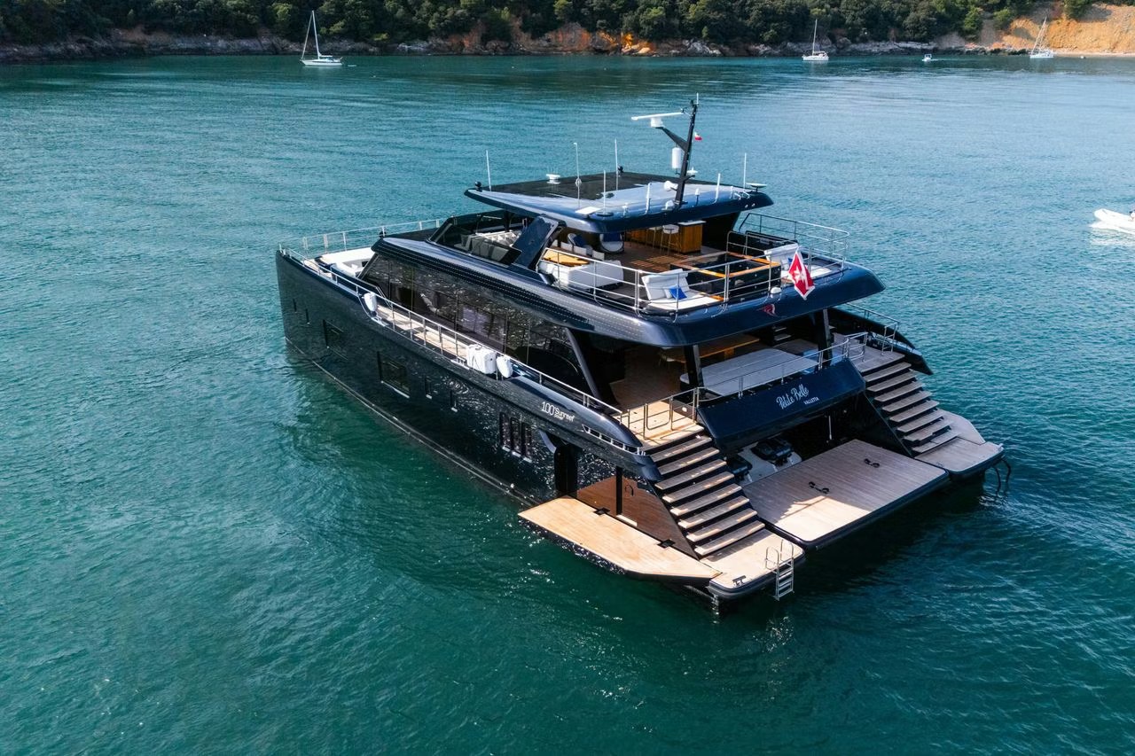 A Million-Euro Price Shift on the Sunreef Catamaran PETITE BELLE