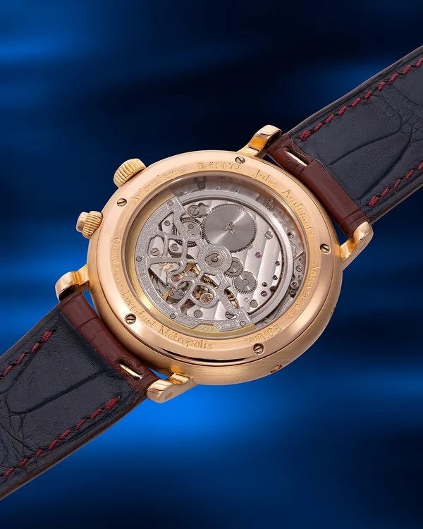 Side profile of the Audemars Piguet Code 11.59 case