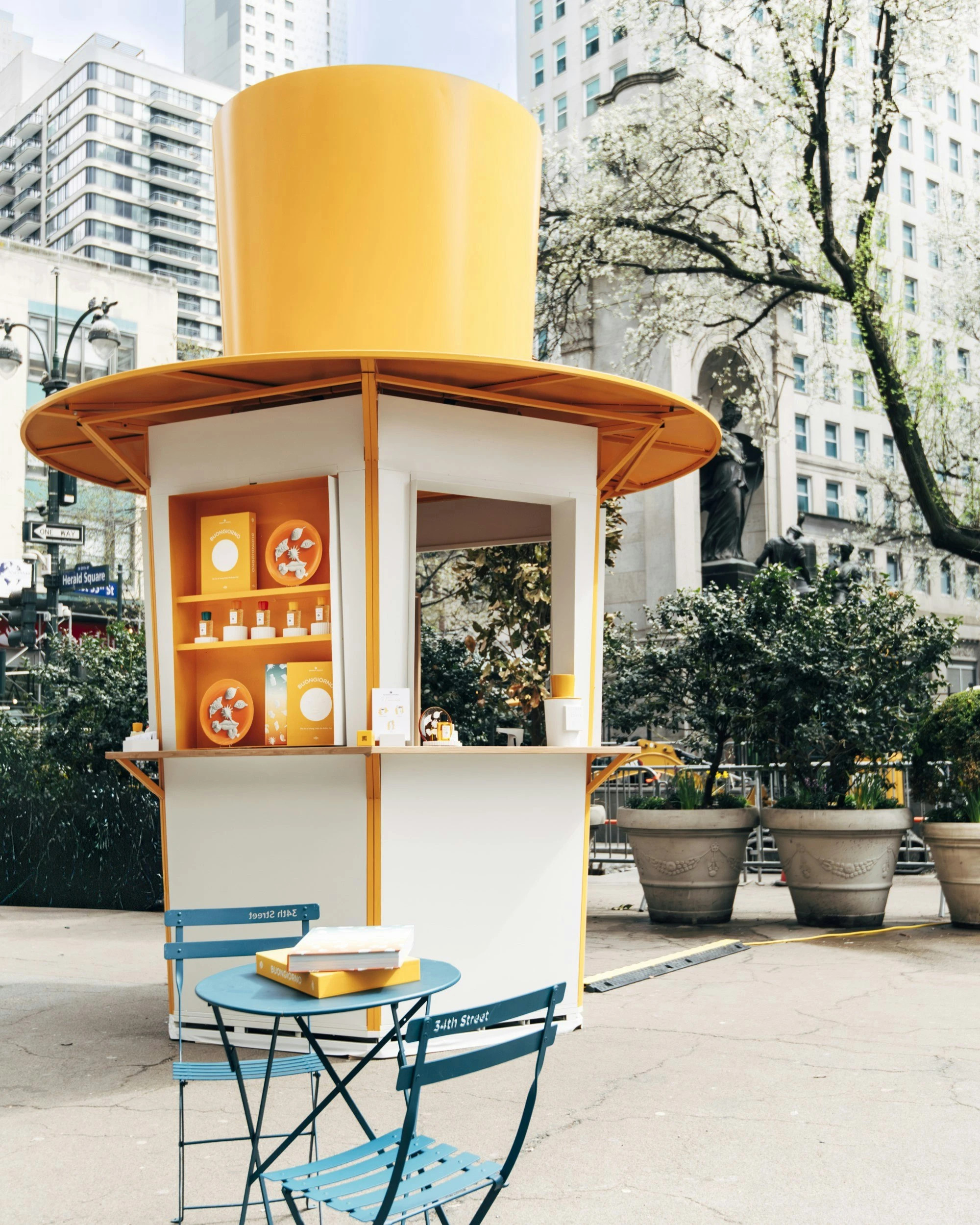 Acqua di Parma Searches for the Scent of a Simple Moment