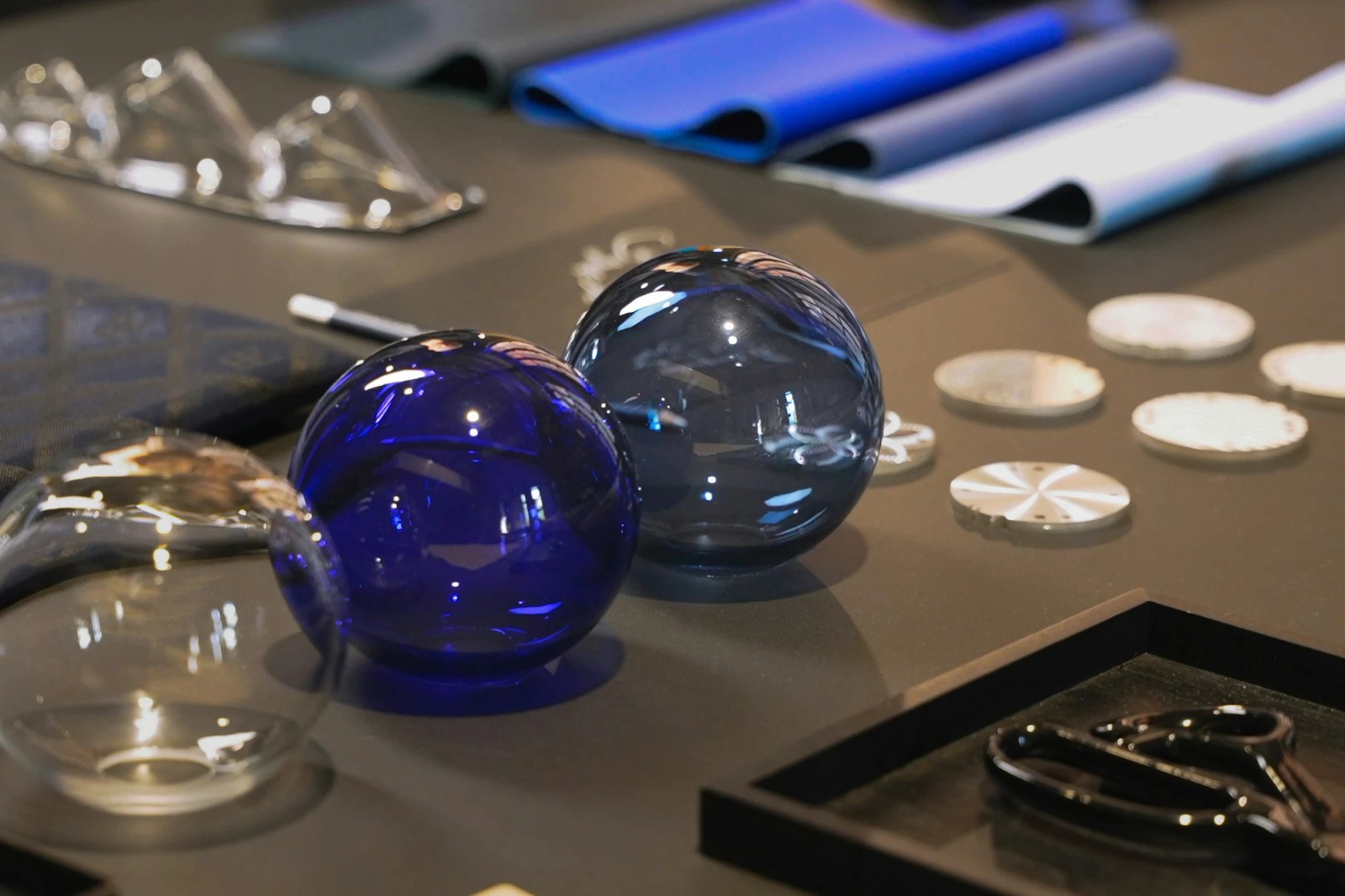 The formed glass center console of the Bugatti Tourbillon interior.