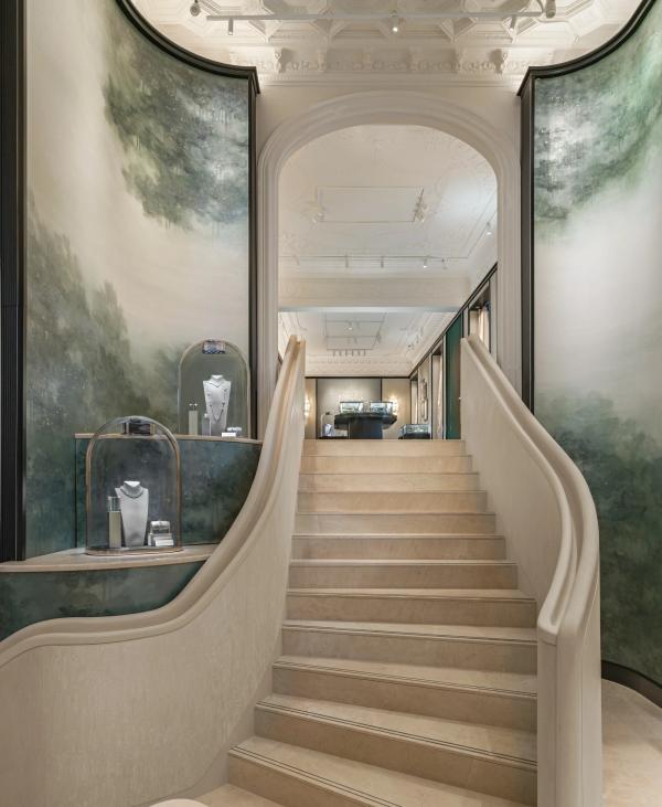Van Cleef & Arpels Builds Its Vision of Life in Madrid