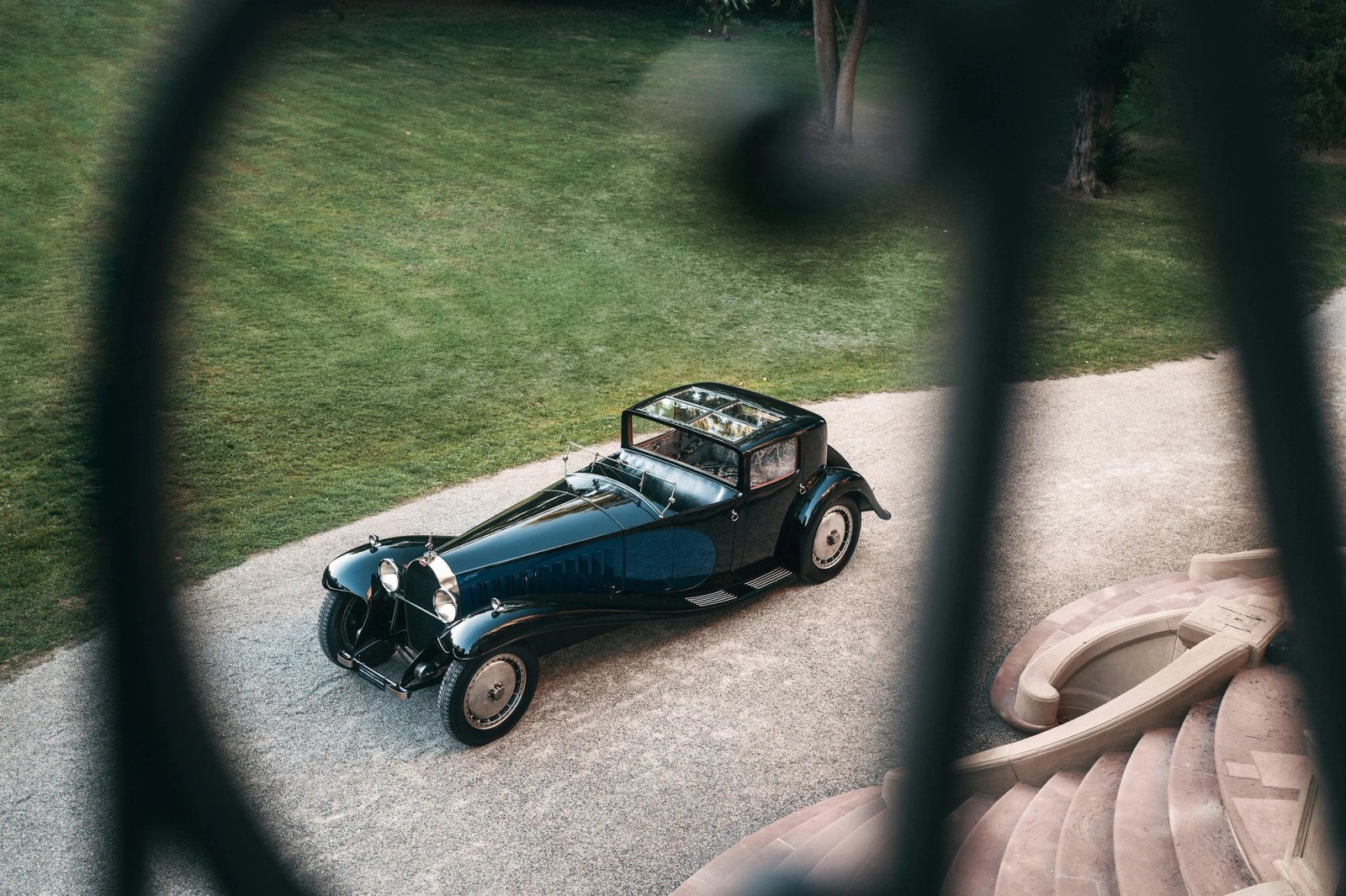 Bugatti Royale Coupé Napoléon profile
