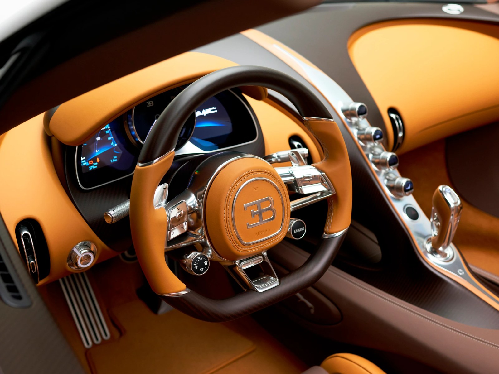 The two-tone leather cabin of the Bugatti W16 Mistral ‘Le Retour du Jeune Prince’ in Terre d’Or and Driftwood.