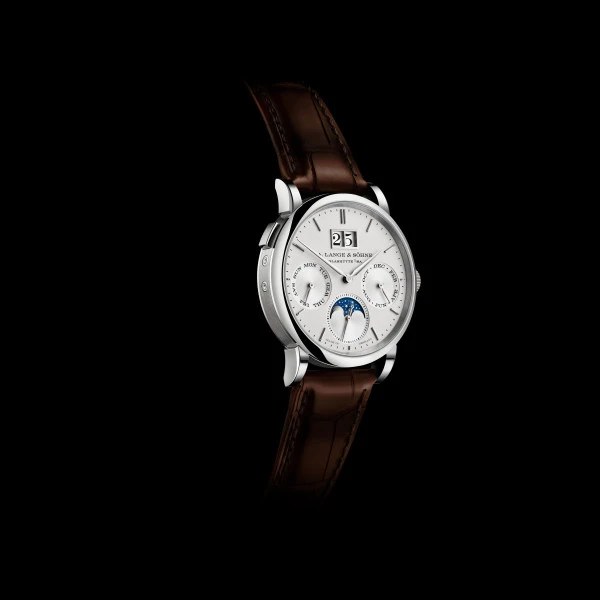 background image | als_331_026_b02_saxonia_annual_calendar.jpg?10000