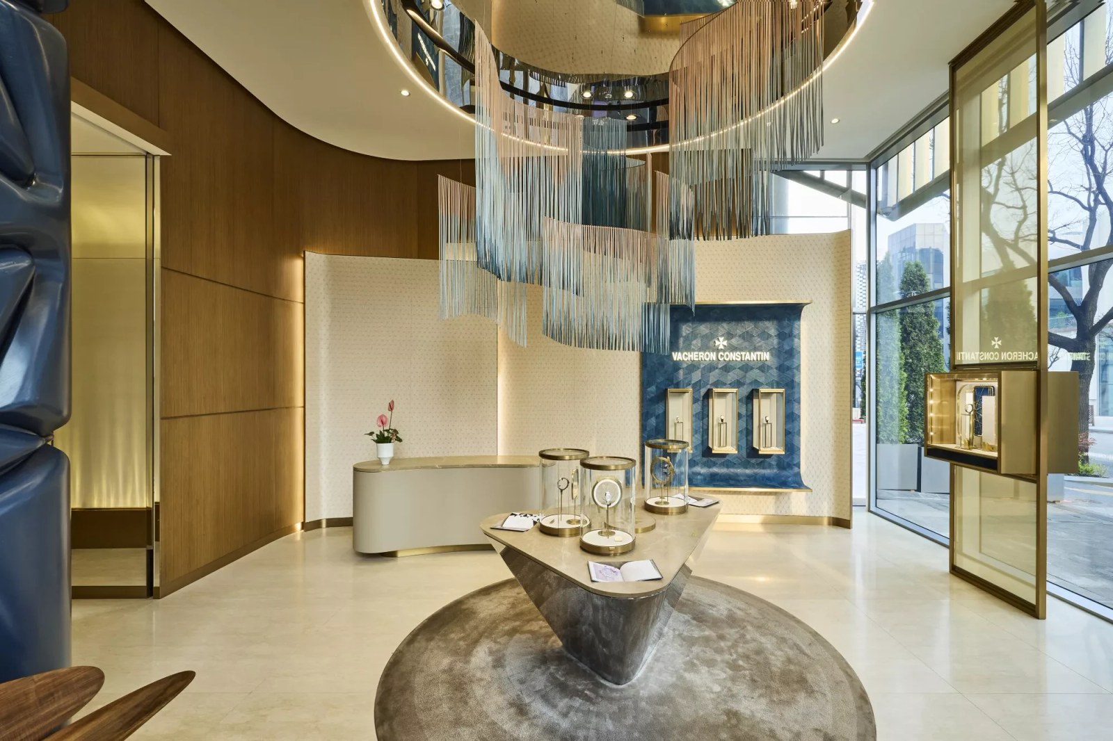 The 'Timeless Flow' leather sculpture by Junsu Kim for Vacheron Constantin.