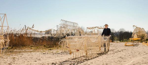 The Mechanical Souls of Theo Jansen’s Strandbeest