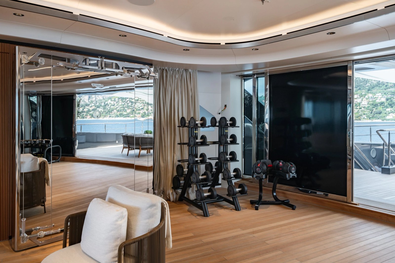 A Price on Presence: The 78m Superyacht MALIA Lists for €110 Million